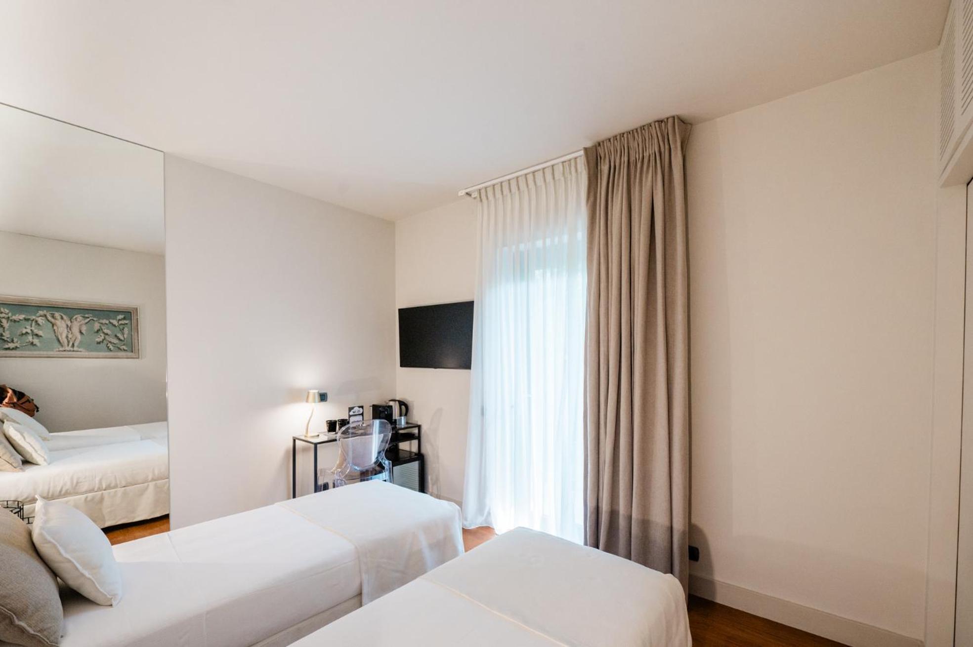 Airport Bea Rooms Azzano San Paolo Exterior foto